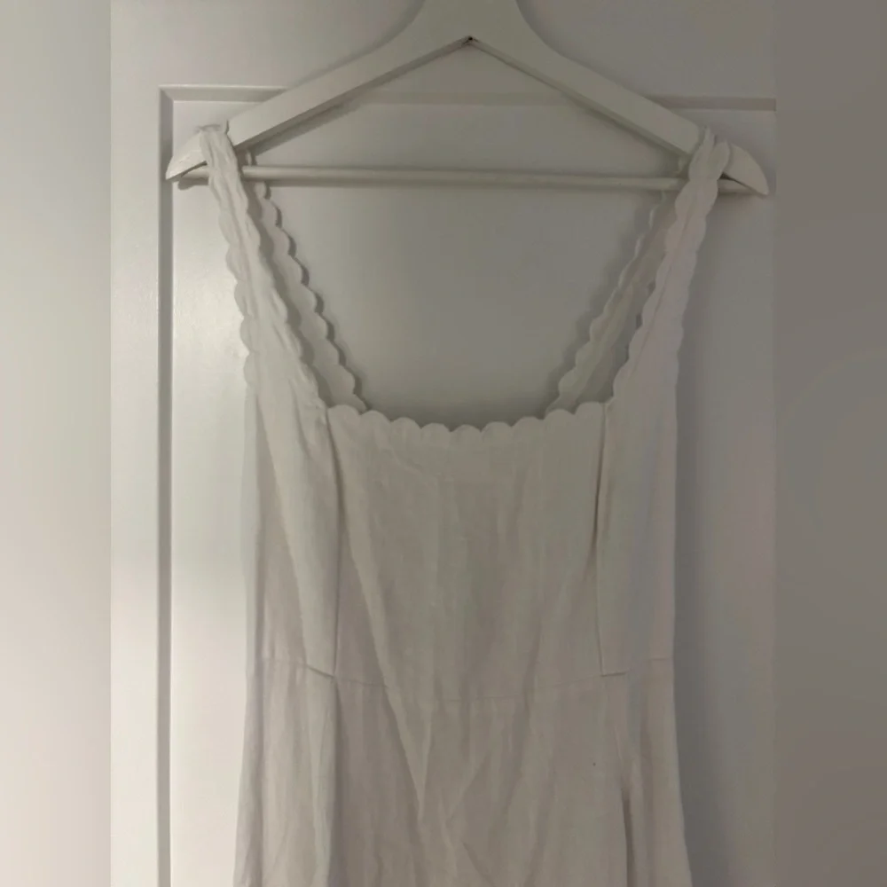 Posse linen dress with scallop trim - Picture 5 of 8